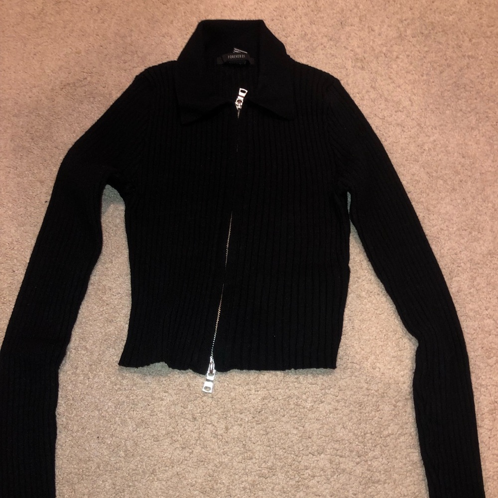 Cropped zip-up